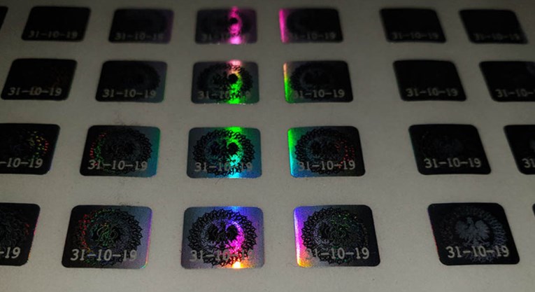 Zbieranie hologramów els jako hobby jest legalne i zgodne z prawem
